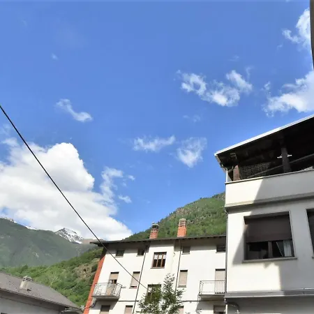 Terrace By Interhome Apartamento Grosio